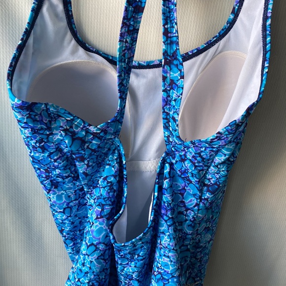 Speedo plus size 18 swim suit one piece - Picture 3 of 5